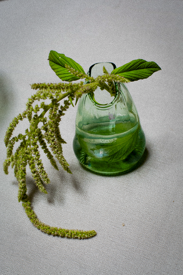 Hourglass Mini Vase
